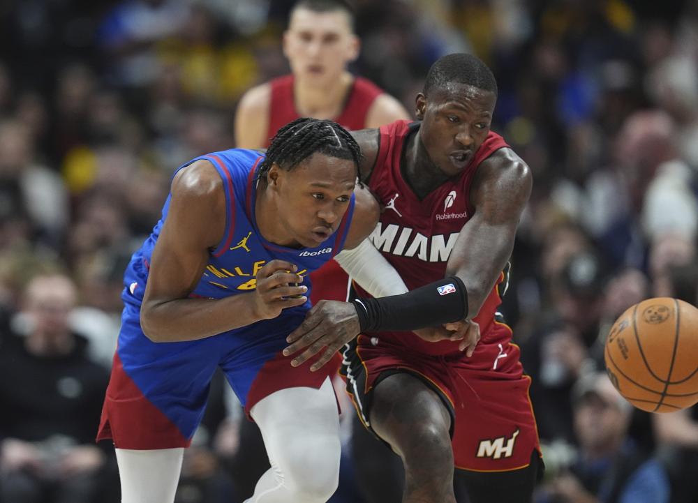 英超争三悬 英超争三悬